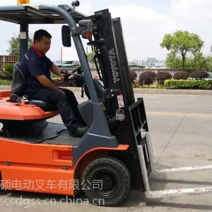 TOYOTA丰田2吨电动叉车