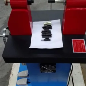 枣庄产LY-210-100三项汽保设备油压外卧式刹车蹄/片投铆机