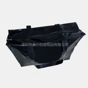深圳龙岗手袋厂定制女包新款光胶PVC手提包镜面皮革单肩包定做