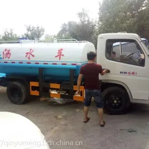 东风小型二手洒水车五一特卖 绿化工地洒水车配置高 价格低