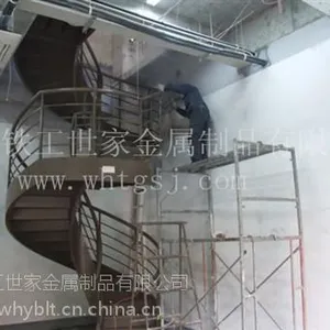 逸步楼梯(图)|钢结构楼梯施工对|潜江钢结构楼梯
