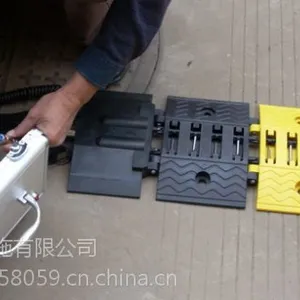 衢州市优质破胎器路障阻车器***