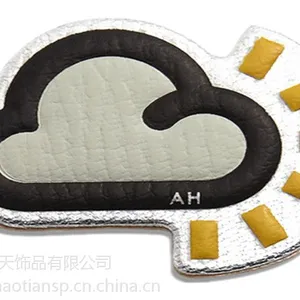 ***贴纸生产厂家_服装辅料生产厂家