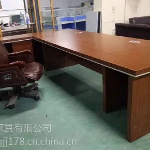 合肥办公桌椅厂家供应老板经理桌会议桌椅隔断组合桌