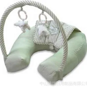 多功能靠枕带玩具代加工厂家