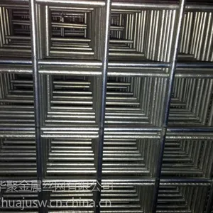 建筑网片是采用优质低碳铁丝、钢丝、不锈钢丝焊接而成,是一种新型建筑用墙体材料,它可替代砖墙做各种承重