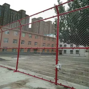 球场围栏图片 工厂围墙护栏 围网多少钱一米