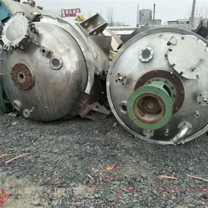 我厂低价出售二手3吨 5吨不锈钢反应釜10多台