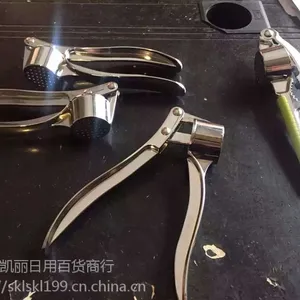 不锈钢压蒜器厂家