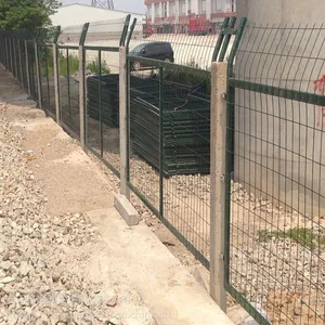 铁路护栏网厂家 振鼎 厂家直销 铁路防爬网焊接防爬网 工程防护隔离网 铁路护栏网批发