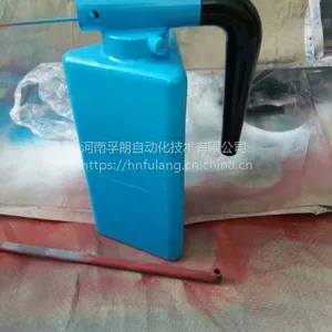���ʻ�е�豸���ƿ��ٳ��Ͱ�ɫ��֬ģ��չ��