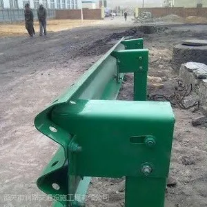 韶关道路护栏、新丰波形护栏、始兴护栏生产厂家、仁化隔离护栏生产供应商