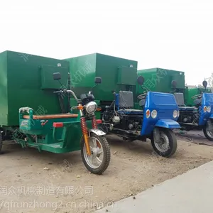 肉牛养殖场喂料车 多容积喂料车订做 电动撒料车润众