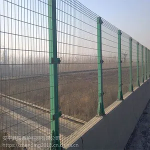 桥梁护栏网厂家 振鼎 厂家直销 桥梁低碳钢丝 浸塑护栏网 桥梁护栏网批发