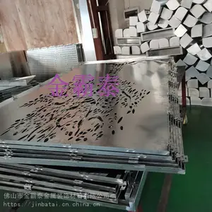 ����ľɫ�޺��컨������