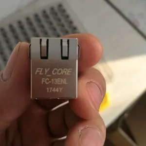 FC-003ANL RJ45带灯带外壳 拔口朝下 1X1