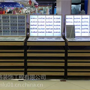 木纹烤漆眼镜展台 快时尚眼镜展柜定制 木纹烤漆眼镜隐形展示柜