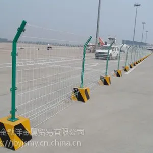 移动护栏网@乌鲁木齐移动护栏网@护栏网厂家价格