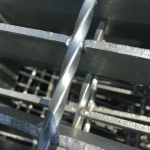 D004玻璃钢格栅板工厂车间地面铺的耐腐蚀防滑防触电的玻璃钢格栅板