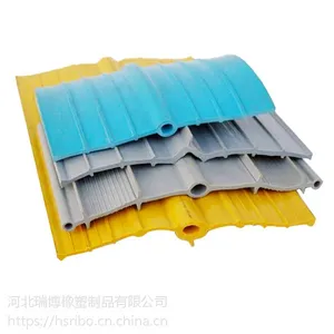 300×4PVC外贴式塑料止水带