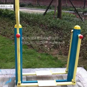 重庆室外健身器材“鴻瑞凯”牌HRK-889树木型健身路径,SMC乒乓球台