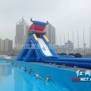 蓝客户外大型***大滑梯 充气水滑梯制作安装
