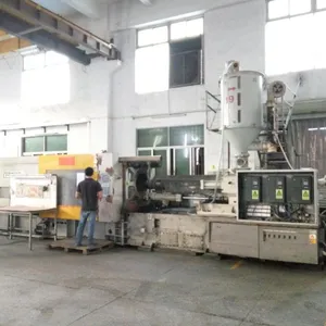深圳市大型注塑加工,模具开发制造