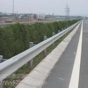 湖南高速公路波形护栏厂家Q235防撞栏 -大楚护栏 13517220070