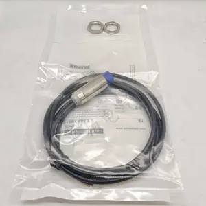 ʩ�͵½ӽ����� XS212BLPAL2 ����� DC24V̽ NPN ���߳��� ���ղ�ͷ