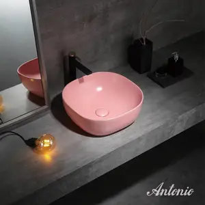 antonio���������ԡ����ʦ��˼�������ԡ����ͷ������ԡ����Ʒ