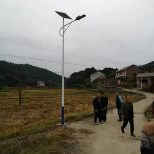 现货批发新农村改造6米太阳能路灯自弯臂路灯LED道路灯户外广场灯