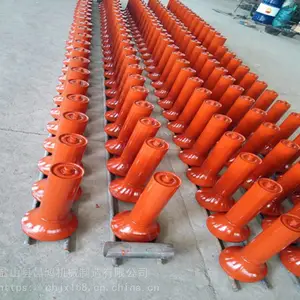 陕西矿用托辊 皮带输送机陶瓷托辊 133*465槽型托辊低价销售