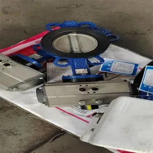 AT型气动自密封中线包覆有弹性密封层阀板蝶阀