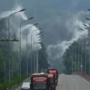 水云间景观 喷雾路灯 自动喷雾系统 城市高空喷雾除尘设备
