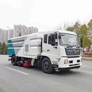 东风16方洗扫车，清扫带冲洗，路面泥巴、土块、沙石