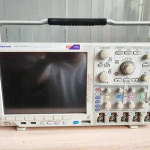����Tektronix̩�� MSO4054B����ӫ��ʾ���� 500MHZ����ź�