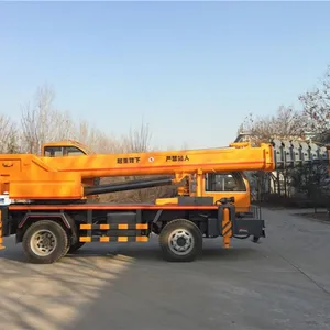 福润康热卖的小型吊车 东风12吨 箱体大架 优惠机型