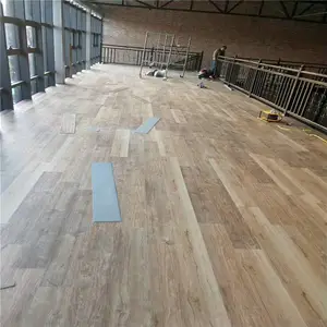 锁扣地板图片 锁扣石塑地板 设计新颖 可加工定制