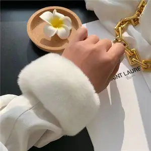 超萌可爱啪啪圈毛毛发圈手环手链少女百搭韩版仿兔毛头饰