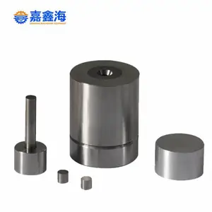 30�������ֶ�ѹƬ�� ���С�����ڽϴ������ķ�ģ