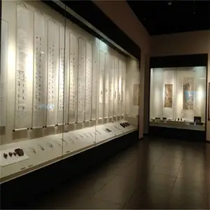 ѧУͼ���չ��а����� ��ѧУʷ�����ƽ���Ų���������