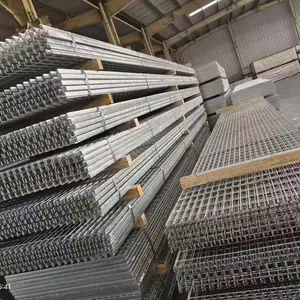 云南钢格板-重庆甄乾鑫推荐商家定做规格齐全 pc穿线管90*2