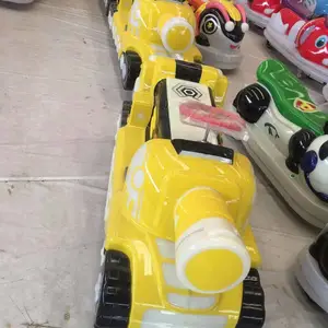 新款广场坦克碰碰车儿童玩具车,公园新型游玩项目,亲子电瓶车