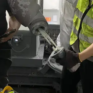 安川EPX2900喷涂机器人维修-减速机漏油更换