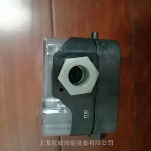 �������۰ٵù�¯ȼ�����õ¹���˹��ɫ���̷�ѹ����LGW3A2P