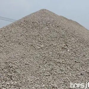 RS焦宝石外观洁白,体积密度高,理化指标稳定,耐火性能好,加工粒度标准