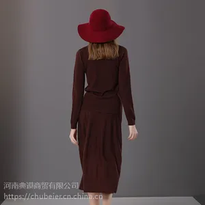 ������2018�ﶬ��֯��װȹŮ�����ڴ�ë�°���ȹ�����׾ƺ�ɫ��֯��