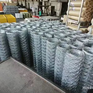 镀锌圈羊网六角拧花网养殖铁丝围网