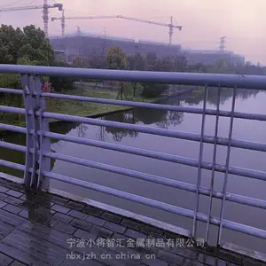 河道桥梁锌钢管护栏 桥梁防撞钢管栏杆河道防护围栏扶手定制