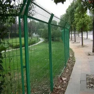 框架护栏网 30度折弯护栏网 公路防护网